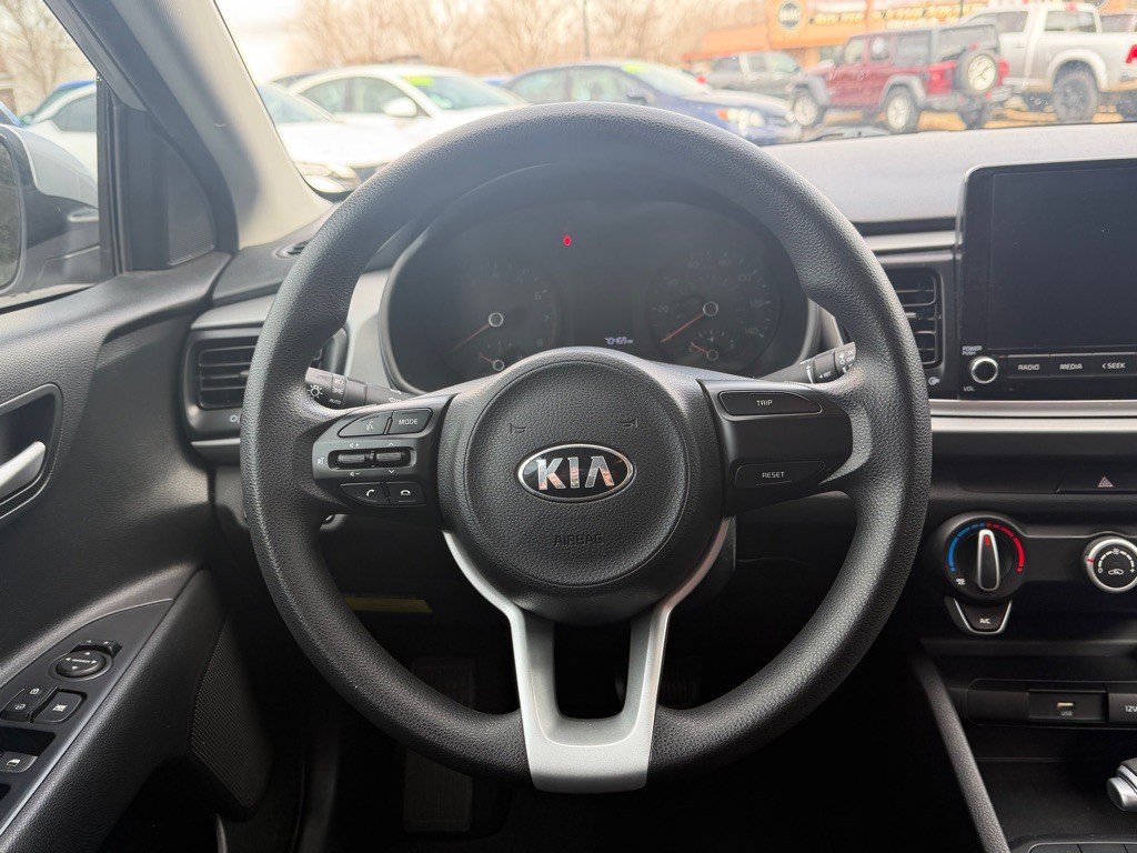 2021 Kia Rio Image 17