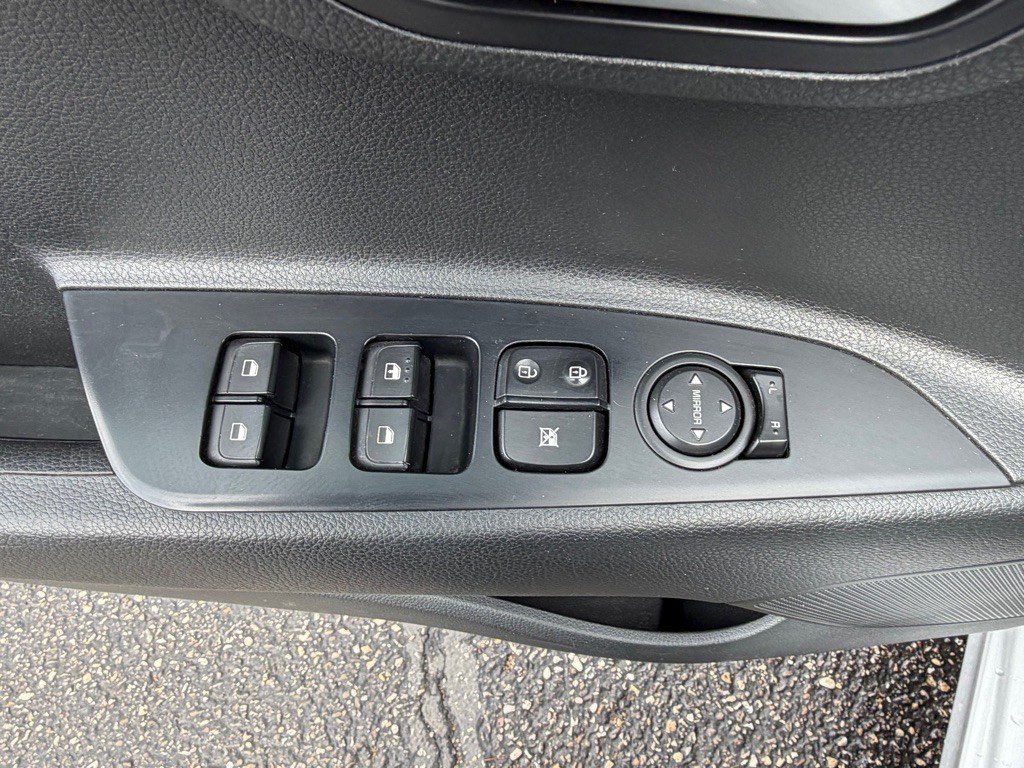 2021 Kia Rio Image 21