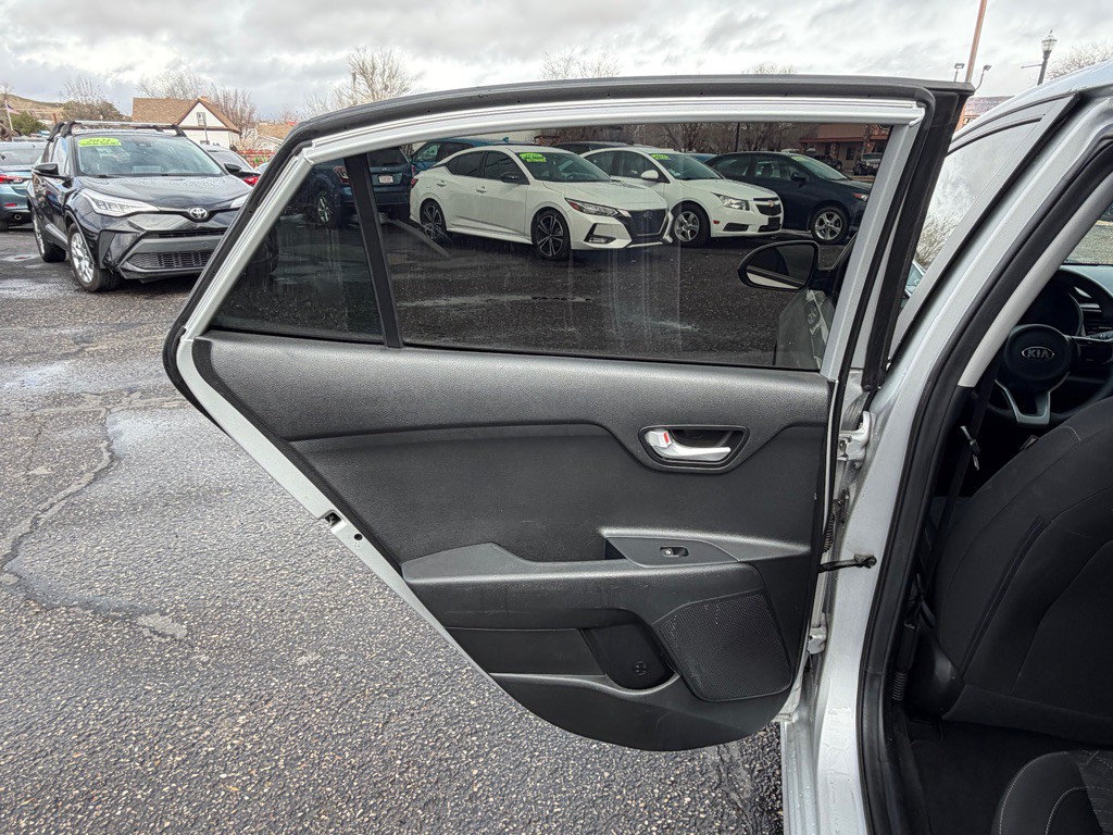 2021 Kia Rio Image 23