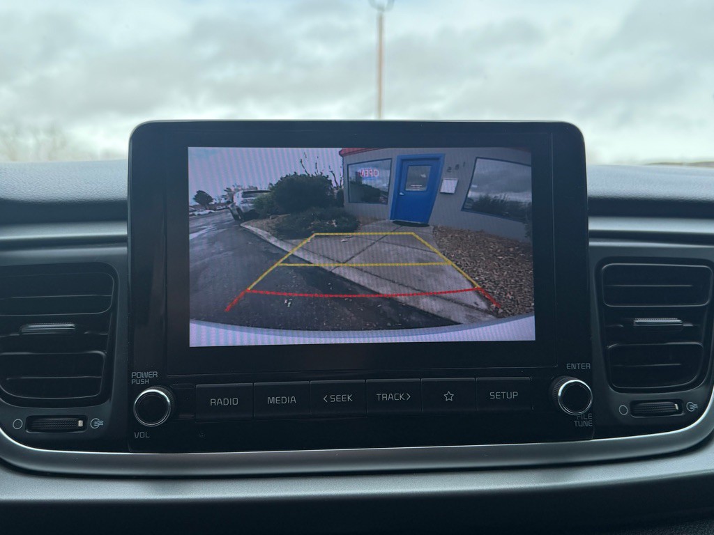 2021 Kia Rio Image 32