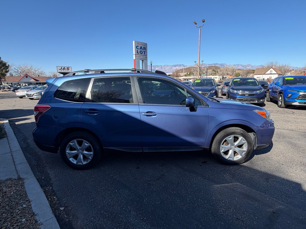 2016 Subaru Forester Image 4