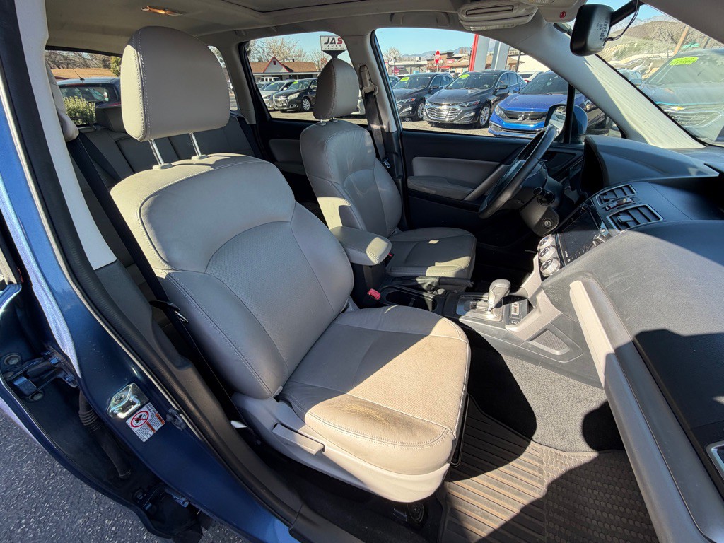 2016 Subaru Forester Image 10