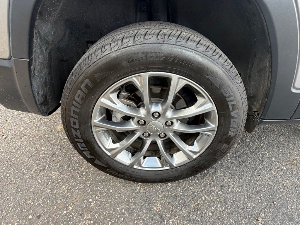 2020 Jeep Cherokee Image 26