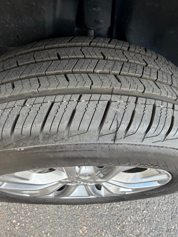 2020 Jeep Cherokee Image 27