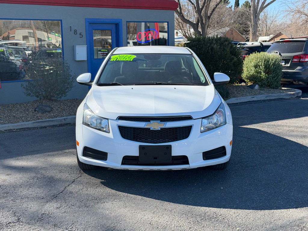 2014 Chevrolet Cruze Image 2