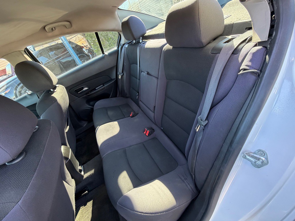 2014 Chevrolet Cruze Image 11