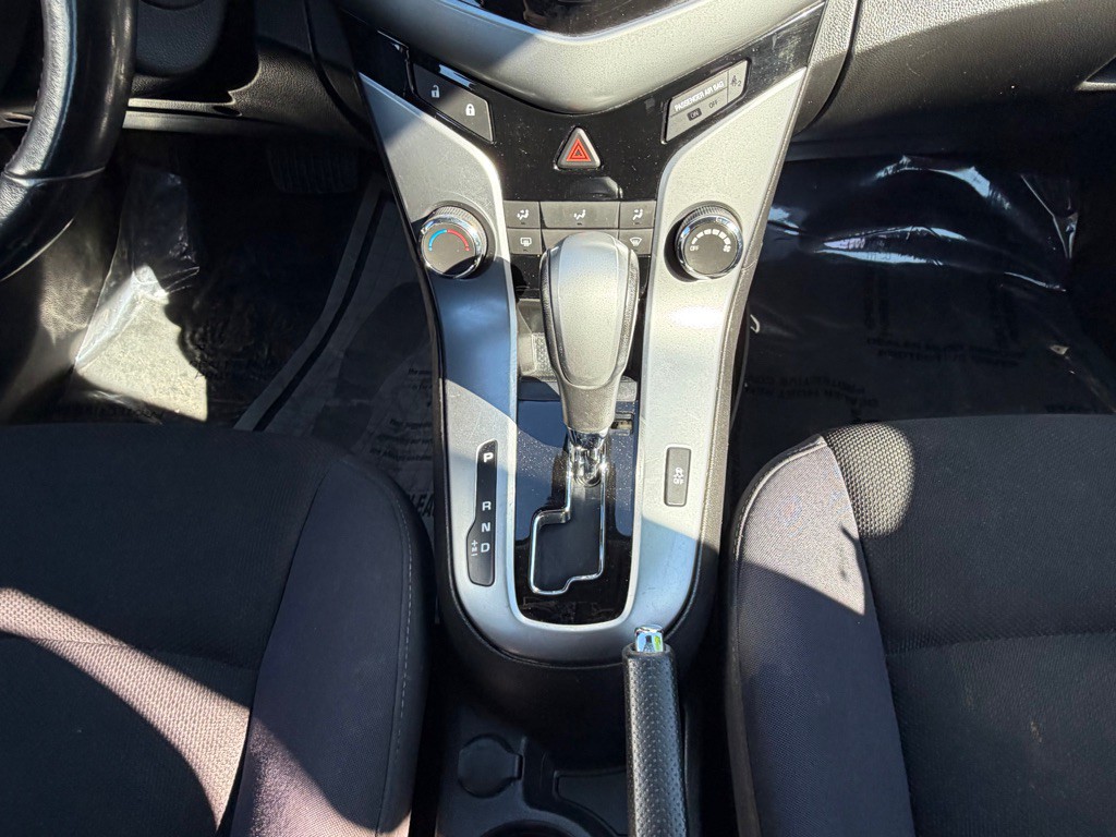 2014 Chevrolet Cruze Image 16