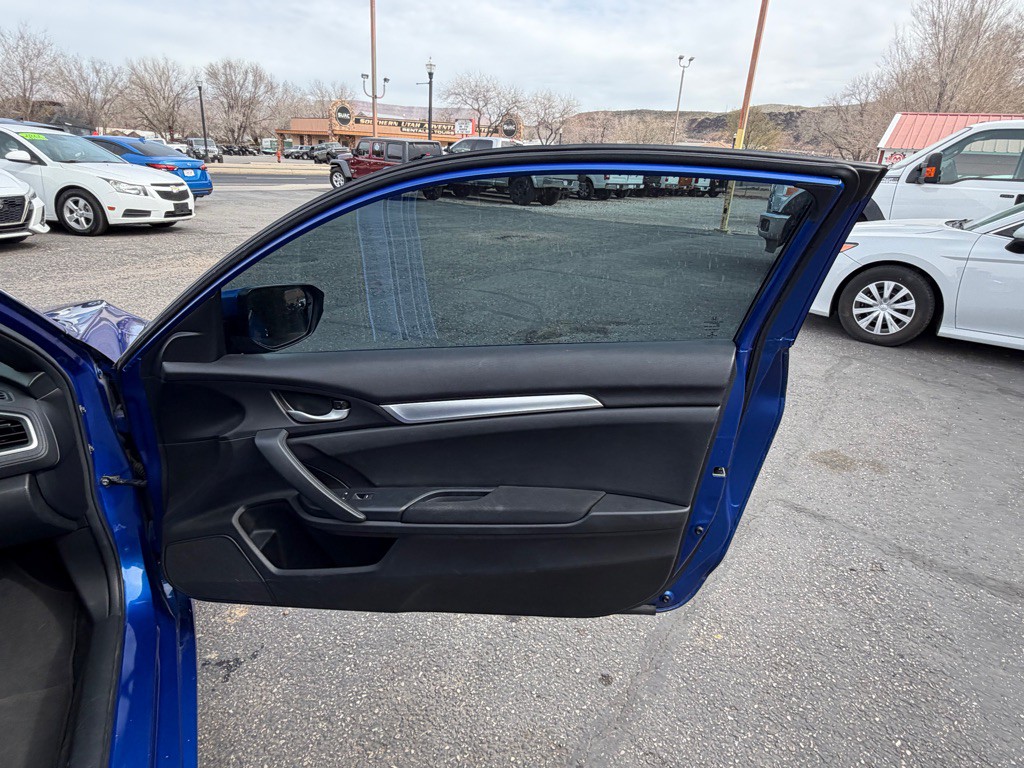 2019 Honda Civic Image 21