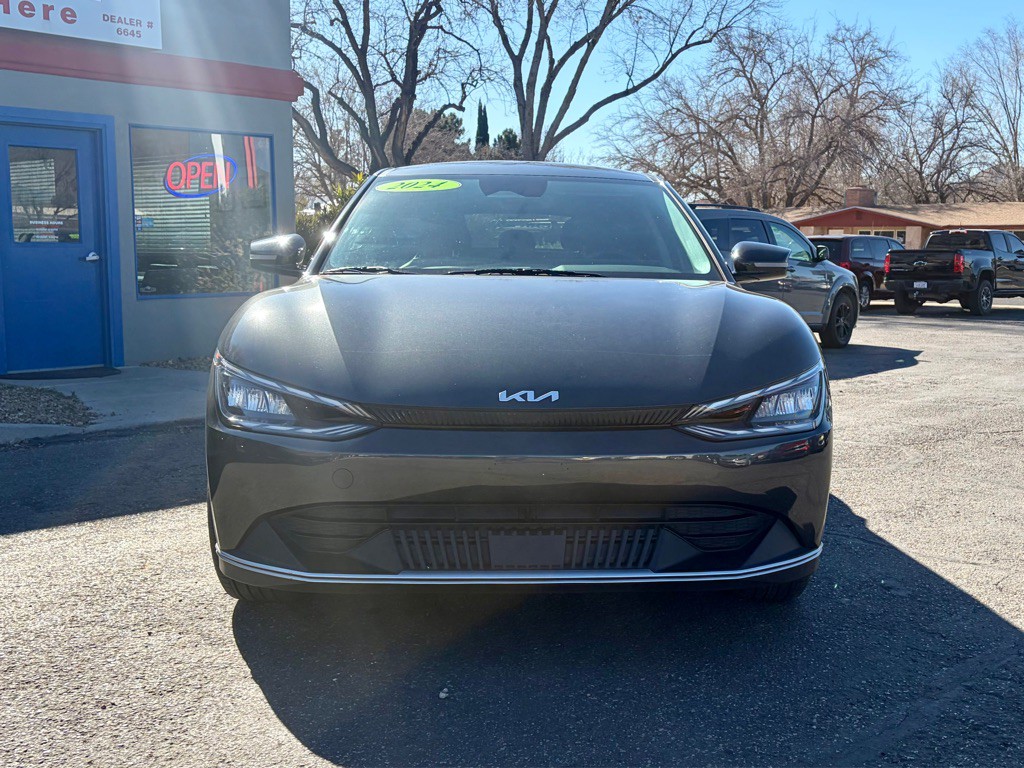 2024 Kia EV6 Image 2