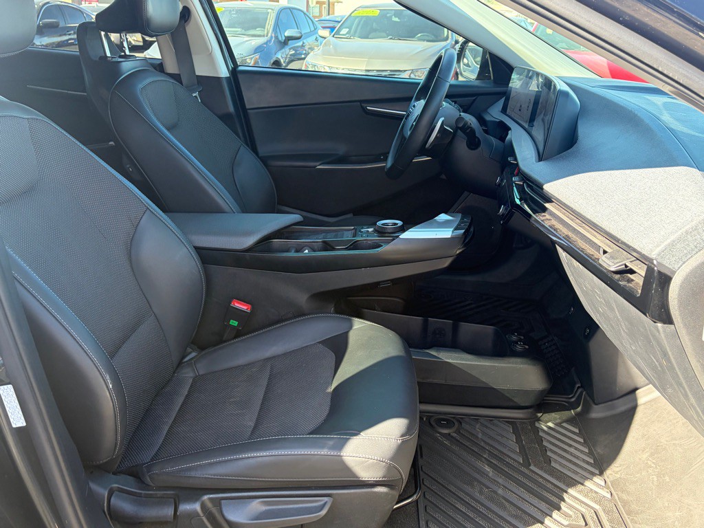 2024 Kia EV6 Image 12
