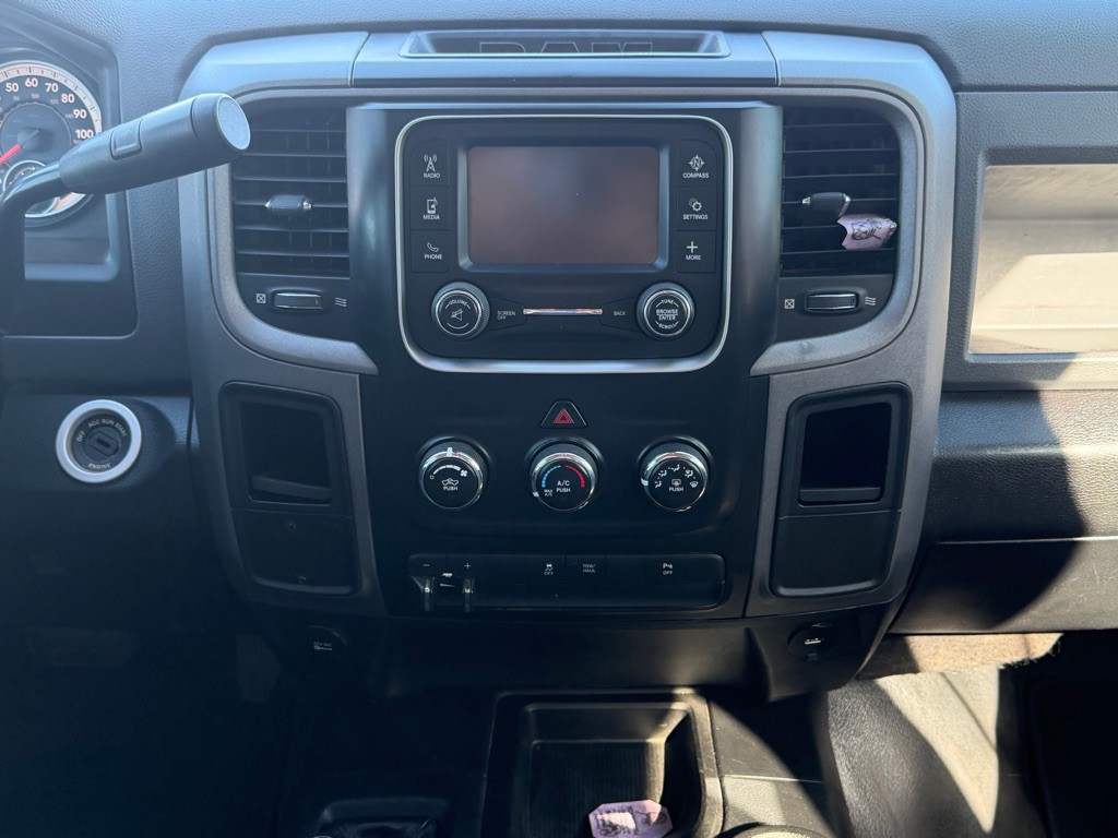 2015 RAM 2500 Image 14