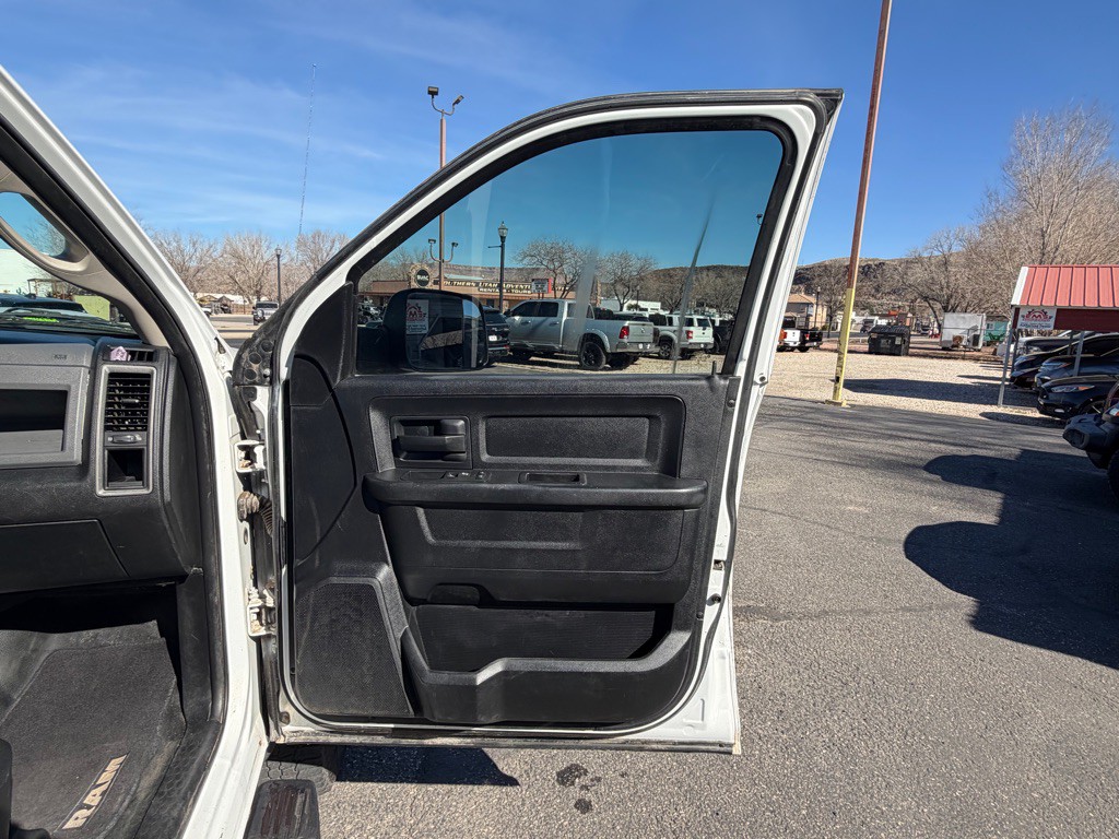 2015 RAM 2500 Image 23