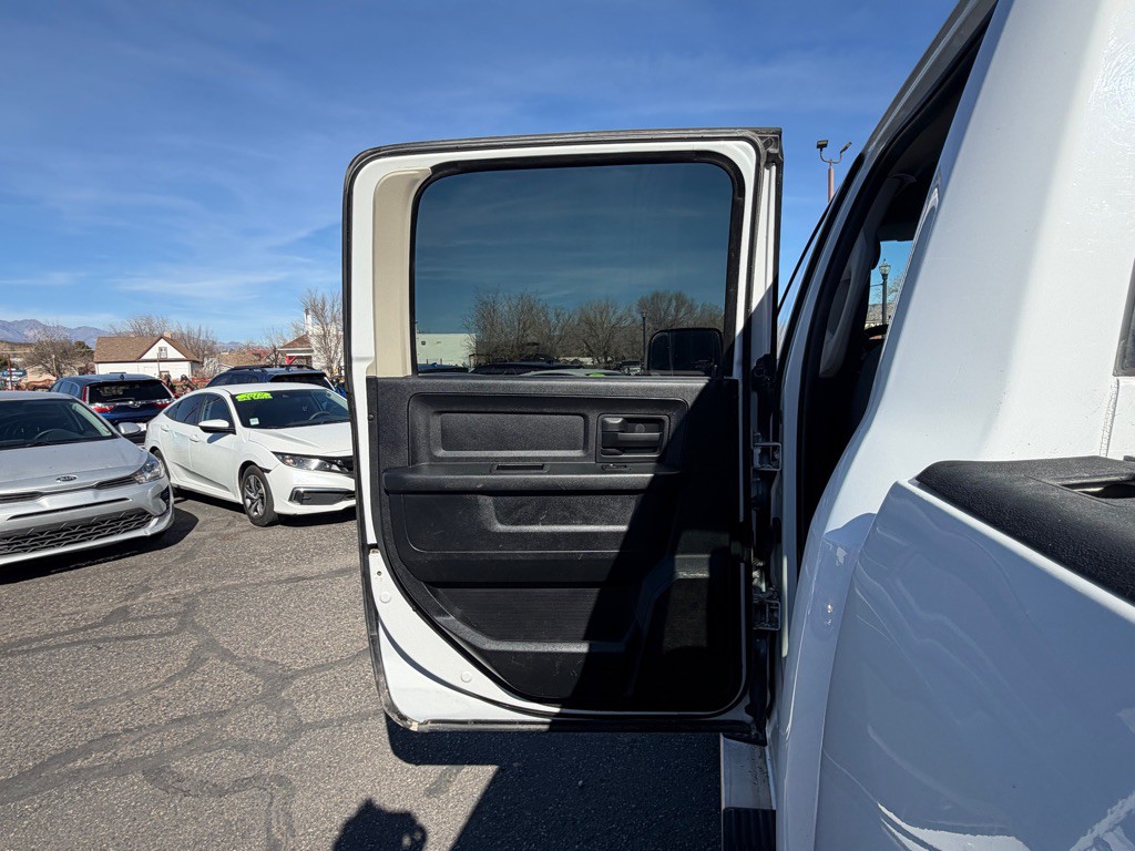 2015 RAM 2500 Image 24