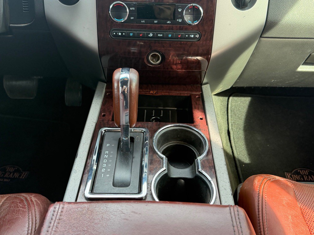 2012 Ford Expedition Image 16