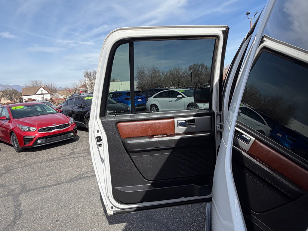 2012 Ford Expedition Image 29