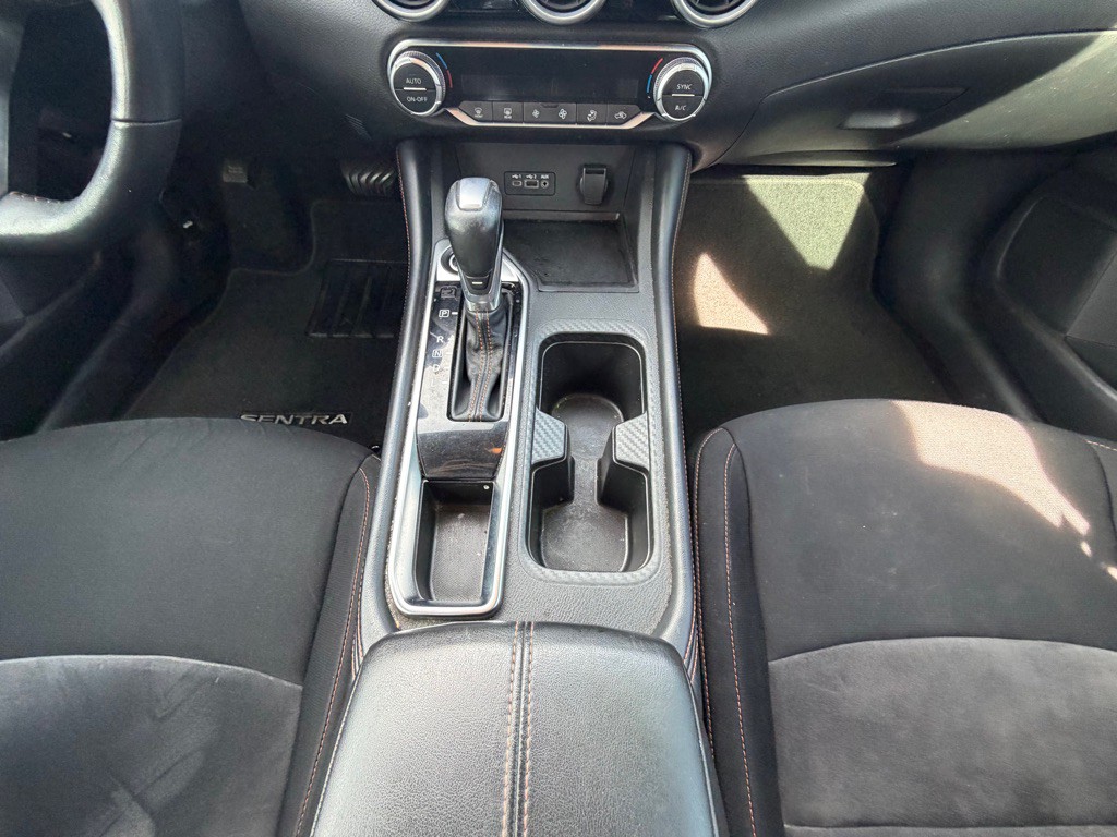 2020 Nissan Sentra Image 16