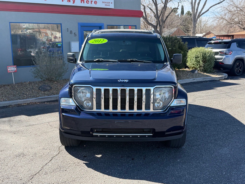 2012 Jeep Liberty Image 2
