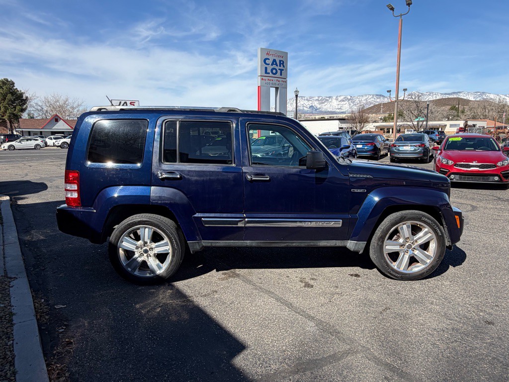 2012 Jeep Liberty Image 4