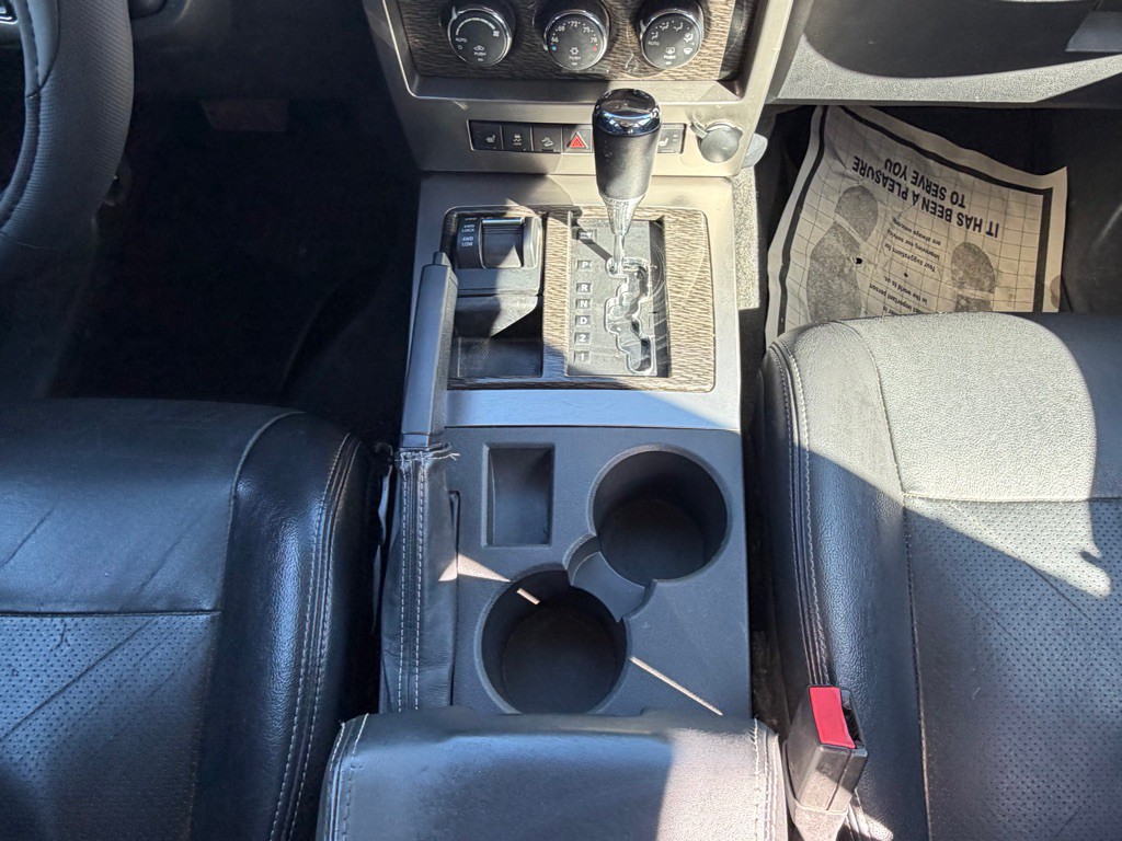 2012 Jeep Liberty Image 16