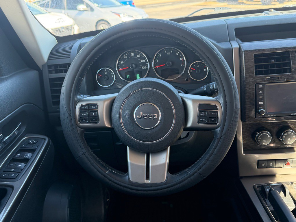 2012 Jeep Liberty Image 17