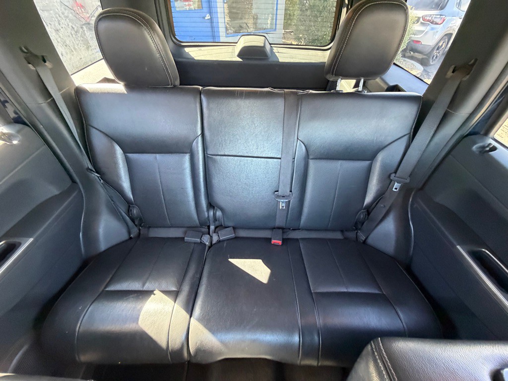 2012 Jeep Liberty Image 18