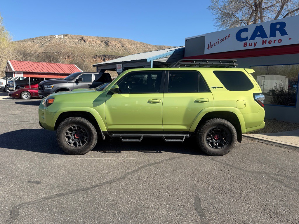 2022 Toyota 4Runner Image 8