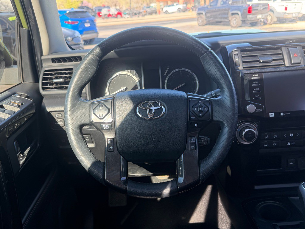 2022 Toyota 4Runner Image 18