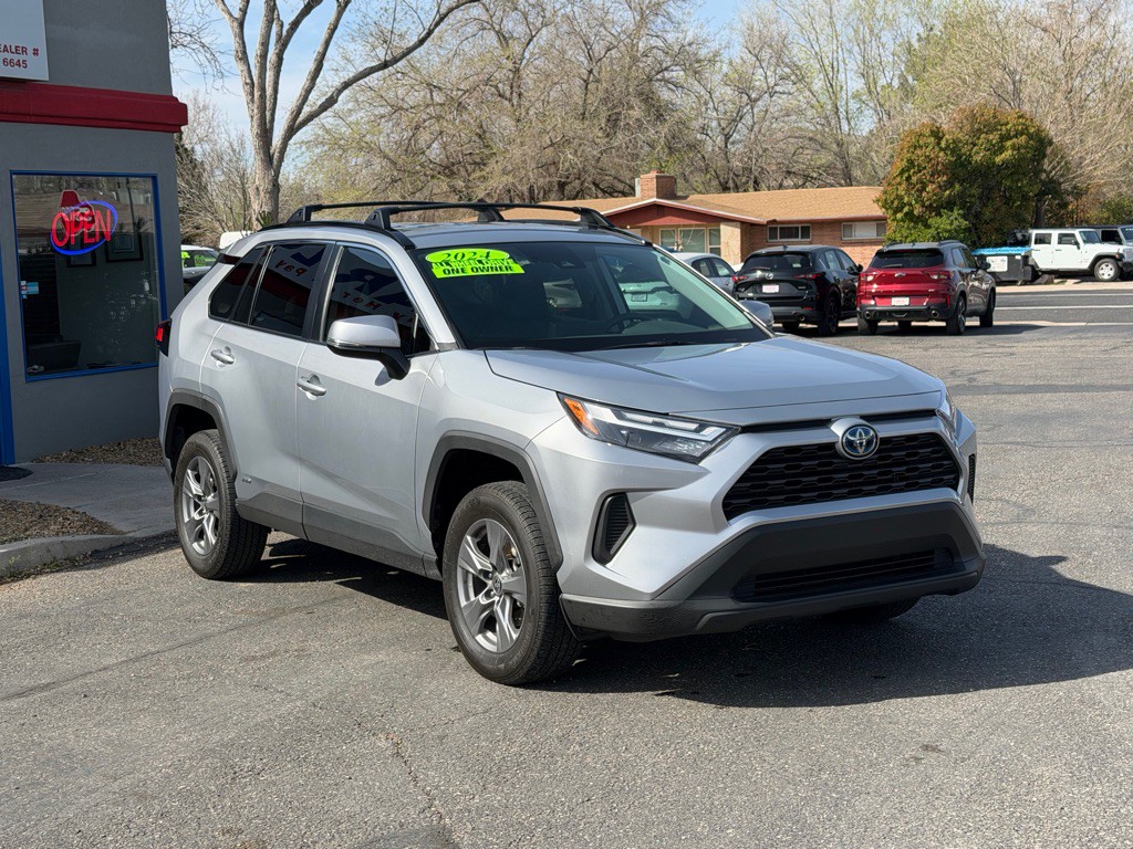 2024 Toyota Rav4 Image 3