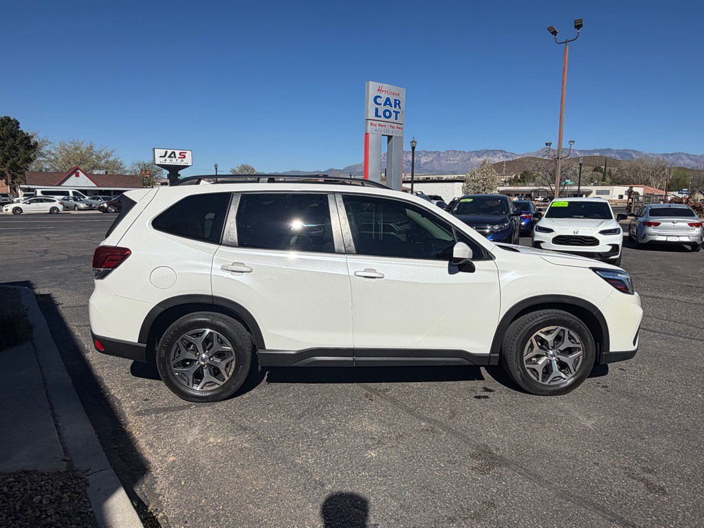 2021 Subaru Forester Image 4