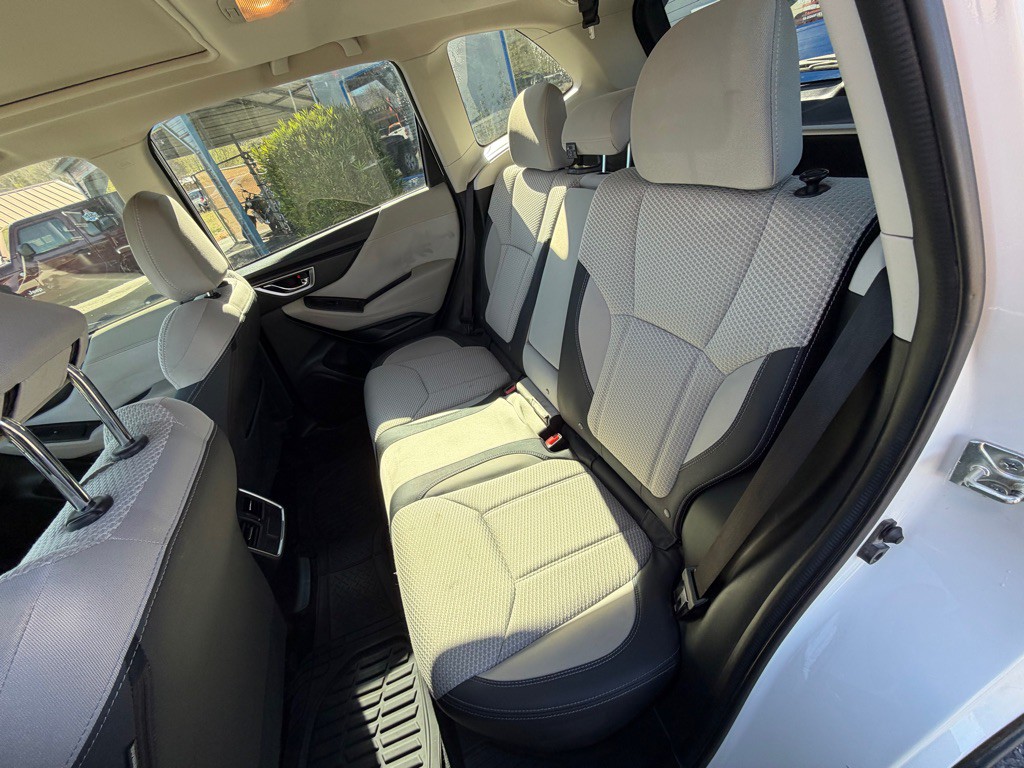 2021 Subaru Forester Image 11