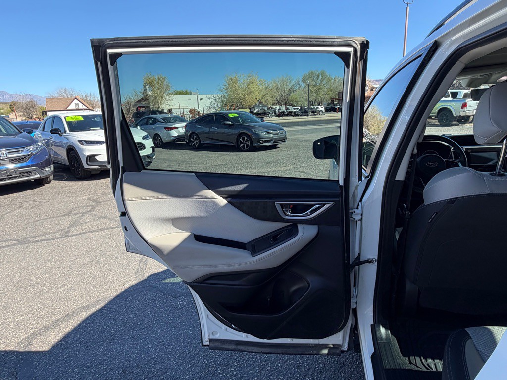 2021 Subaru Forester Image 25