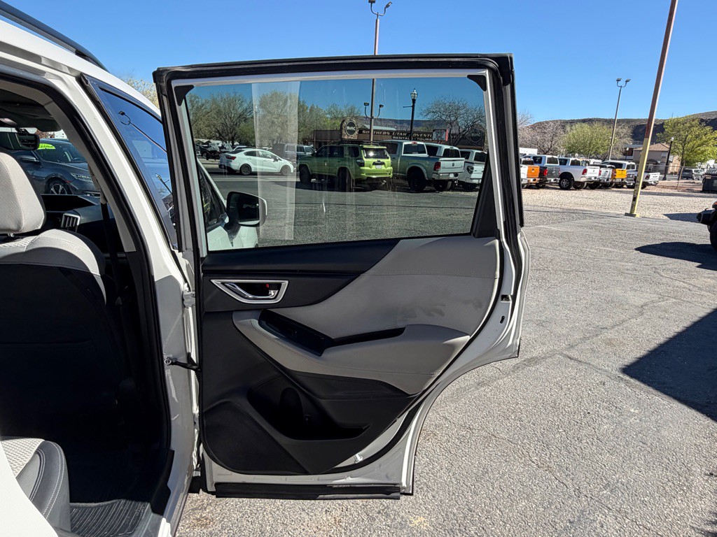 2021 Subaru Forester Image 26