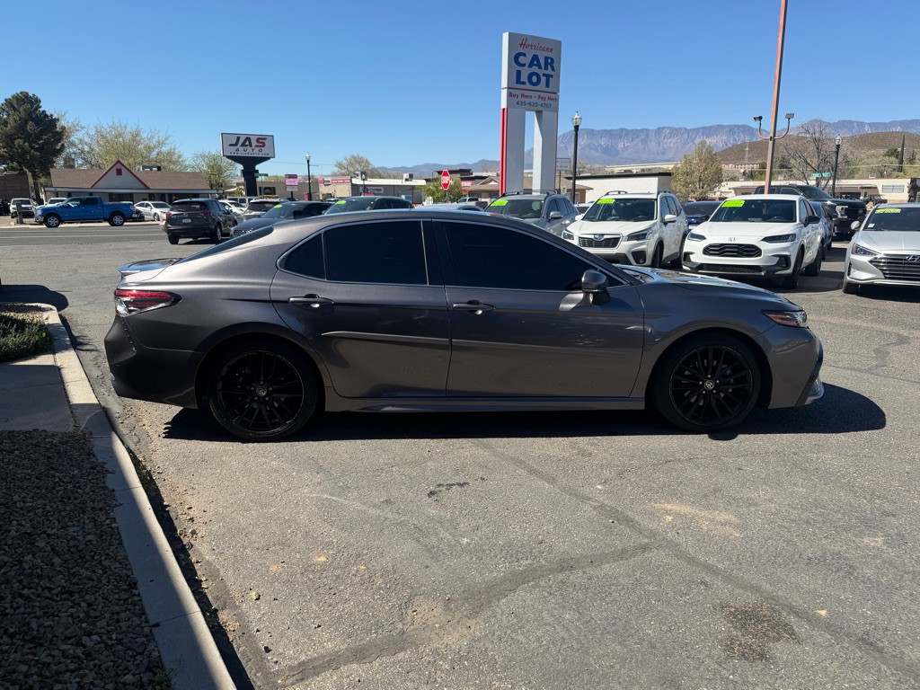 2022 Toyota Camry Image 4