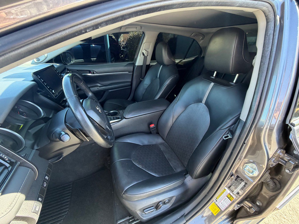 2022 Toyota Camry Image 9