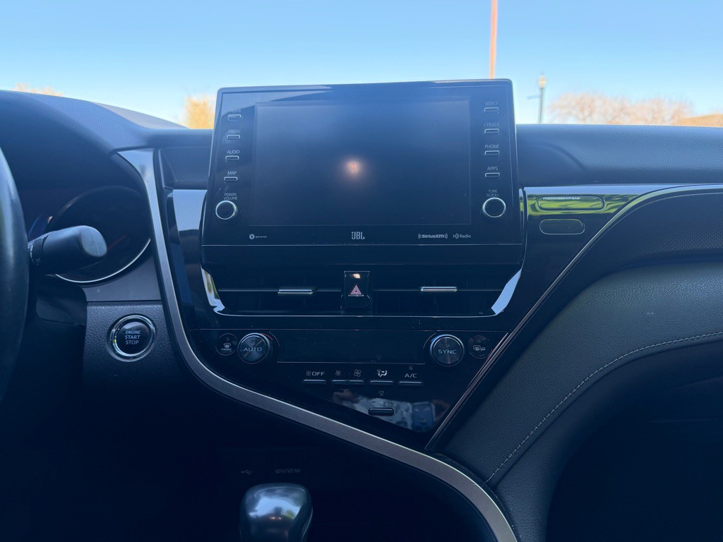 2022 Toyota Camry Image 15