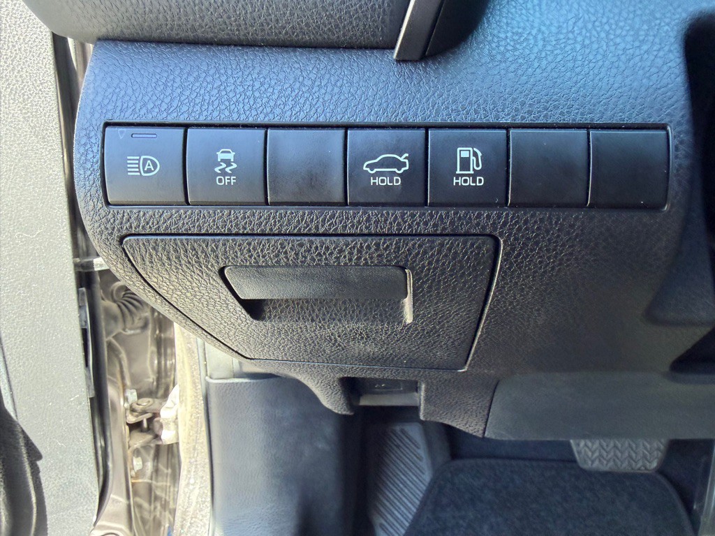 2022 Toyota Camry Image 28