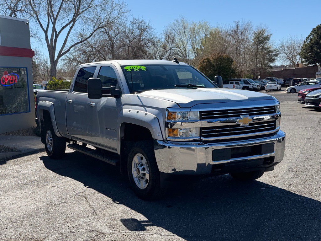 2015 Chevrolet Silverado 1500 Image 3