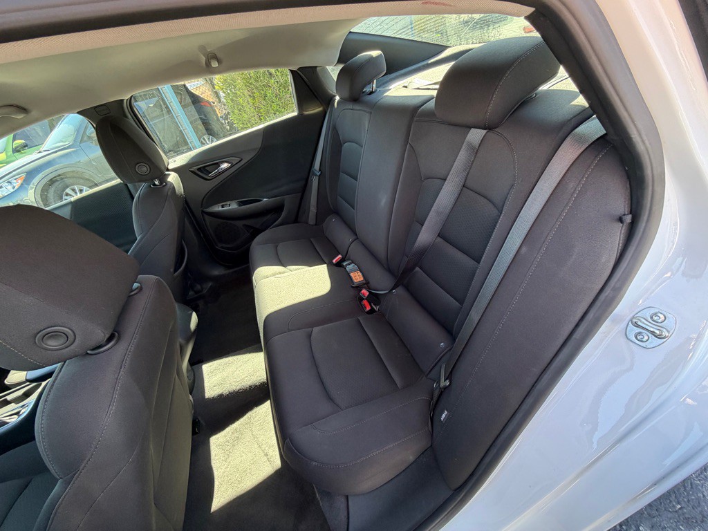 2024 Chevrolet Malibu Image 11