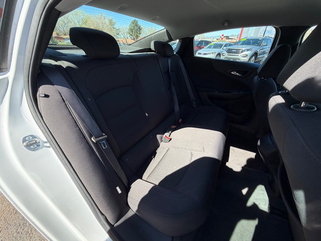 2024 Chevrolet Malibu Image 12