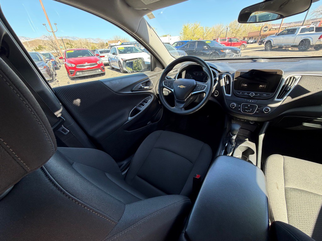 2024 Chevrolet Malibu Image 13