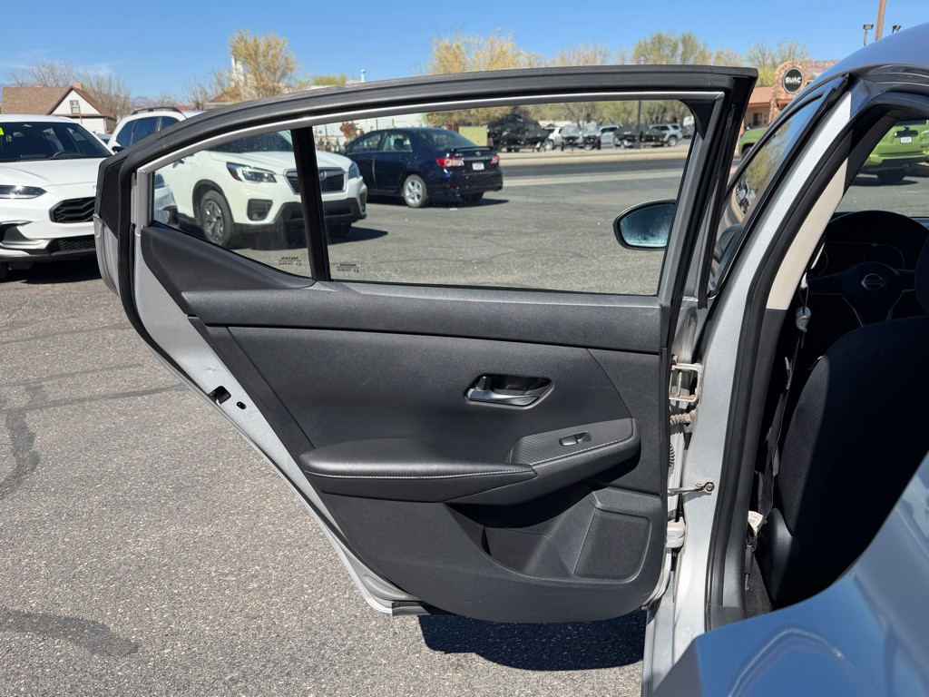 2021 Nissan Sentra Image 24