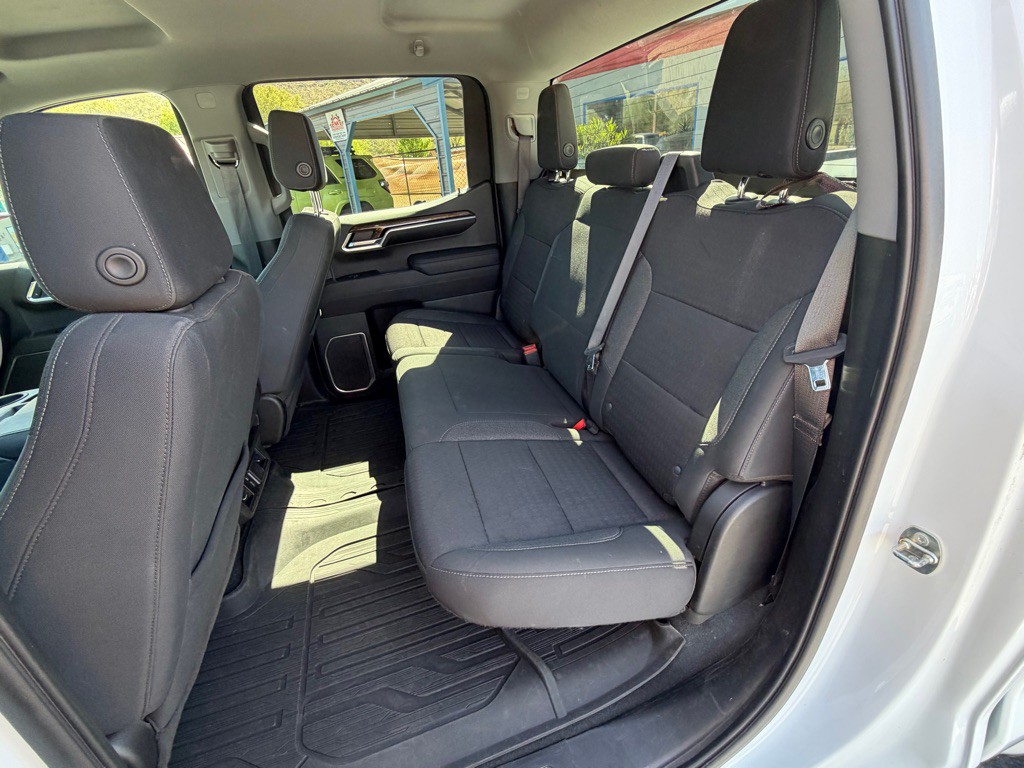 2023 GMC Sierra Image 11