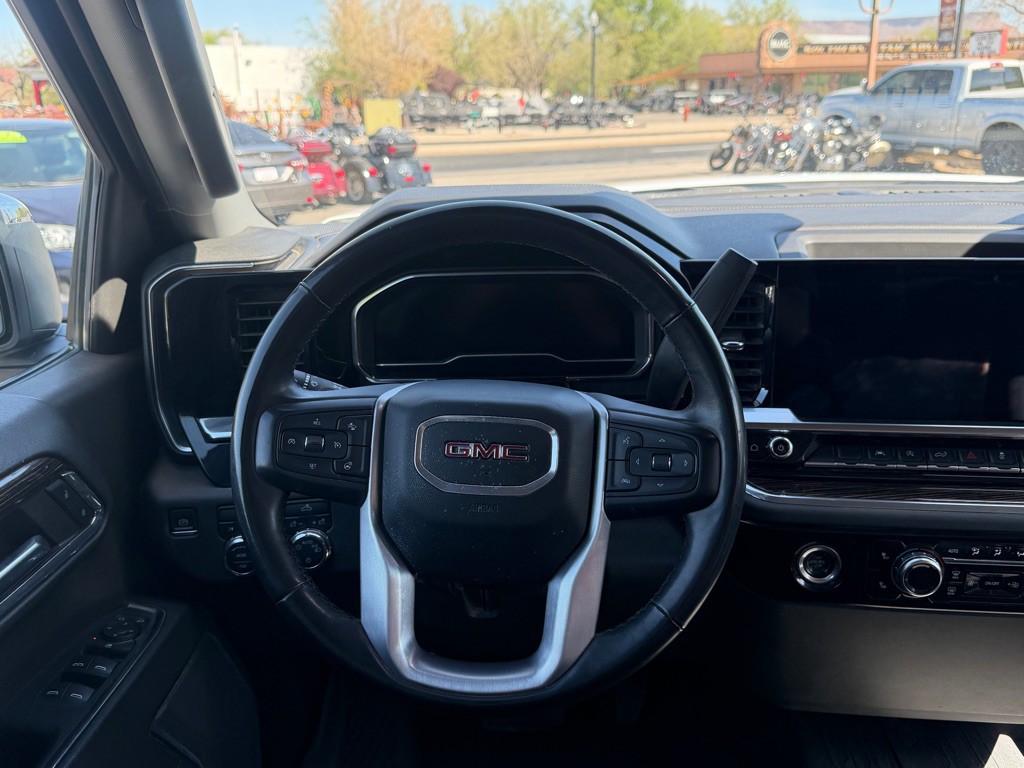 2023 GMC Sierra Image 16
