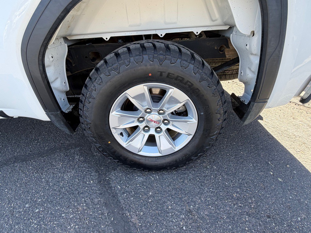 2023 GMC Sierra Image 30