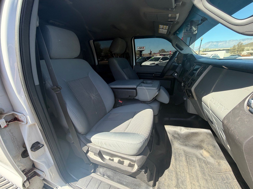 2015 Ford F-250 Image 10