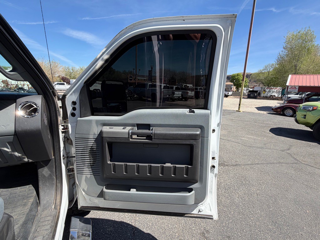 2015 Ford F-250 Image 22