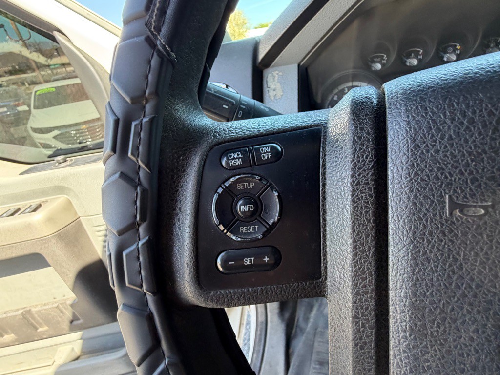 2015 Ford F-250 Image 28