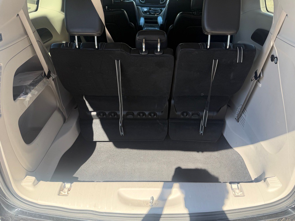 2023 Chrysler Pacifica Image 20