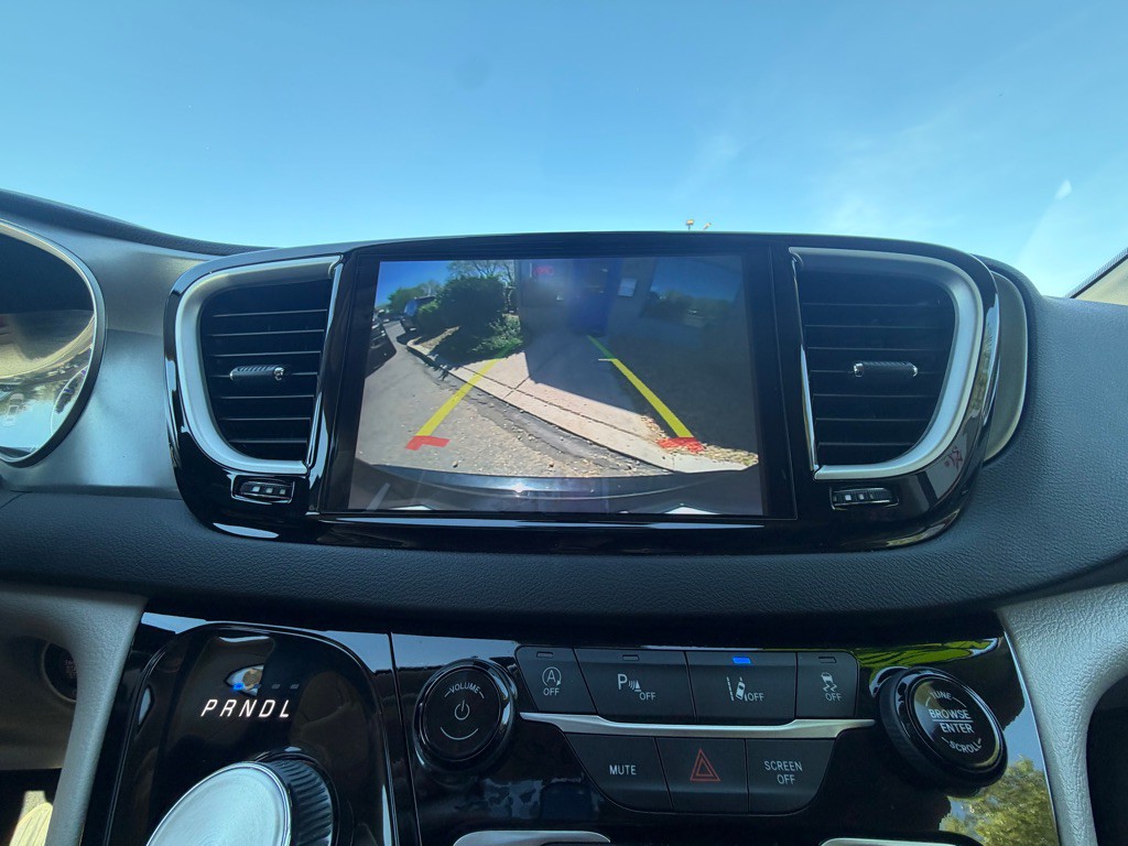 2023 Chrysler Pacifica Image 34