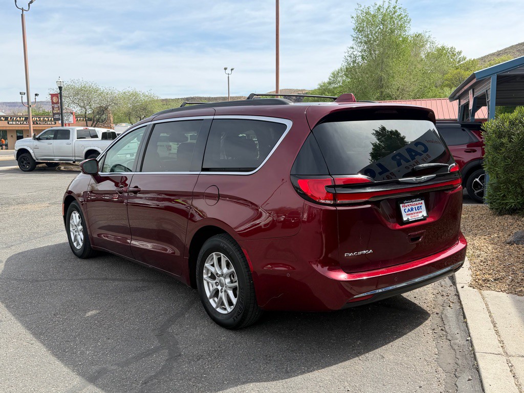 2022 Chrysler Pacifica Image 7